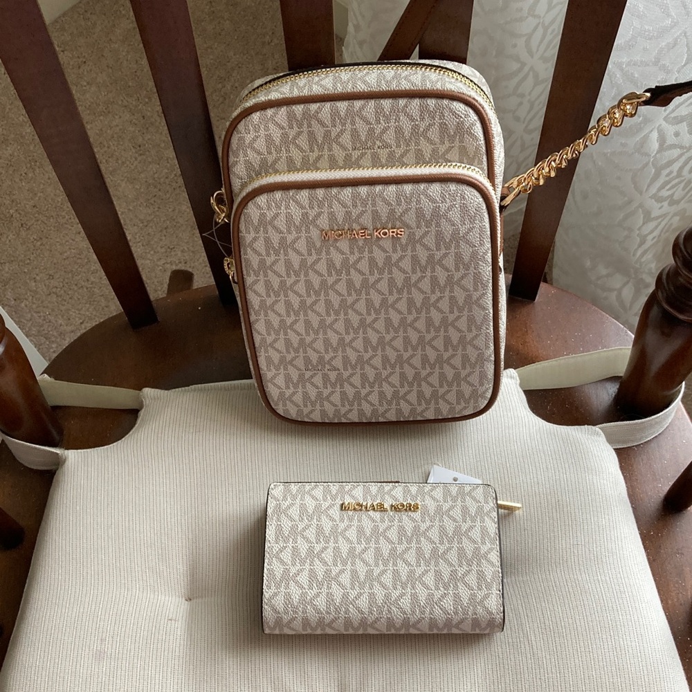 Michael Kors Cream Crossbody Bag and Wallet